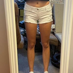 Hollister Women's White Jean Short-Shorts